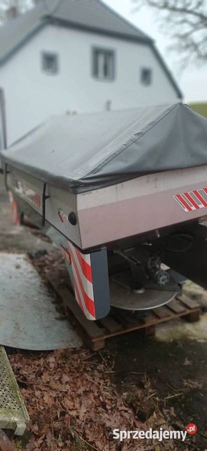 Rozsiewacz nawozu Wielkie Stwolno