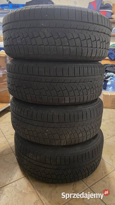 Sprzedam Felgi Mercedes 18 z oponami 25555 R18 Sulejki
