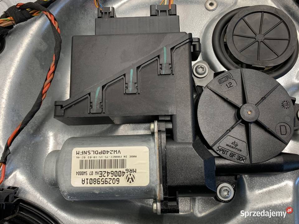 PODNOŚNIK SZYBY PRAWY PRZÓD VW POLO IV 9N