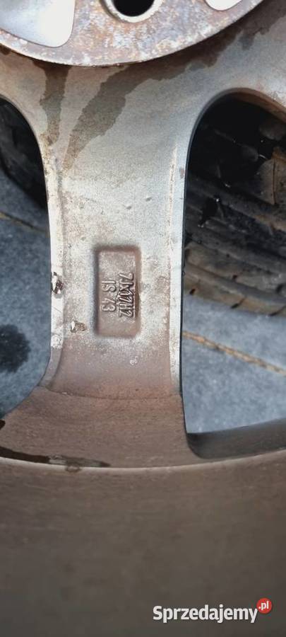 Felgi 17 volvo oryginalne volans opony letnie Marki