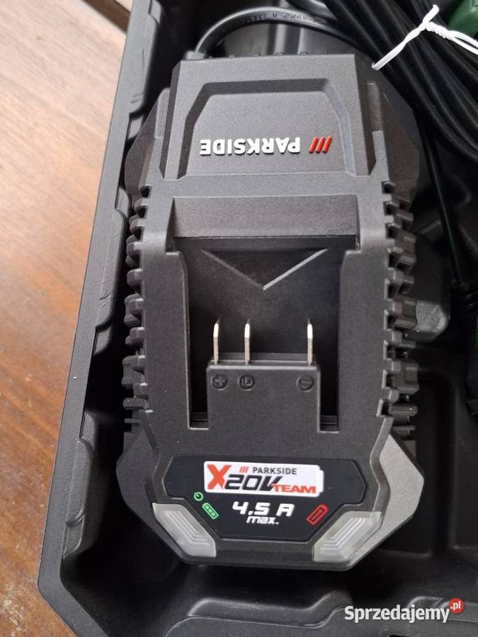 Klucz udarowy akumulatorowy do kół auta Opatów