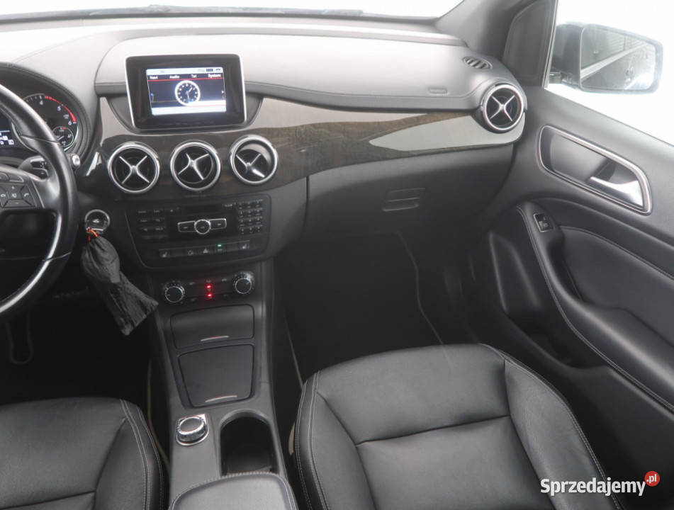 Mercedes B B 180 CDI radio