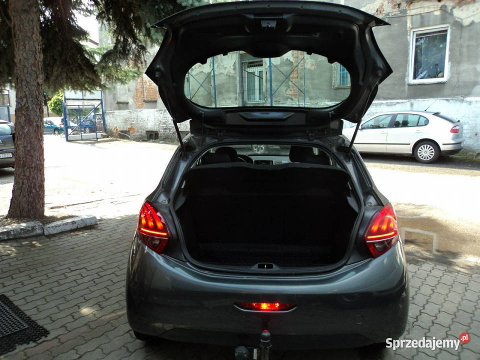 Peugeot 208 sprzedam peugeota 208 z 16r I ASR (kontrola trakcji) Peugeot Lublin