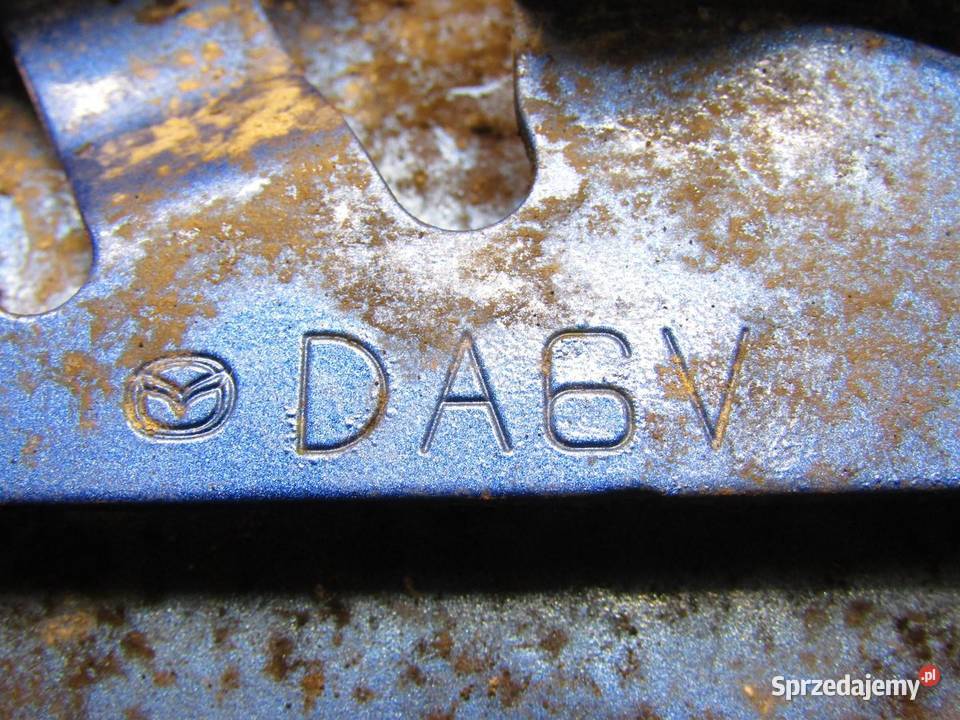 KLAPKA WLEWU PALIWA KOREK 44J MAZDA 2 DJ Klapki wlewu paliwa