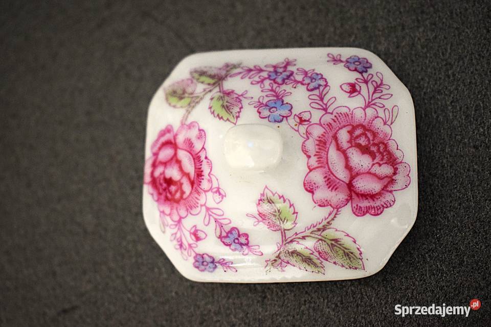 Porcelanowa miniaturka wazy z talerzykiem Porcelana i szkło Chełmno
