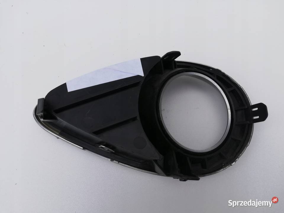 RAMKA OBUDOWA HALOGENU PRAWA INFINITI QX70 FX osobowe