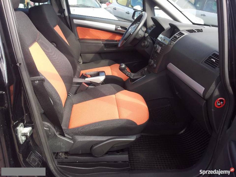 Sprzedam Opel Zafira czarny Krzywizna