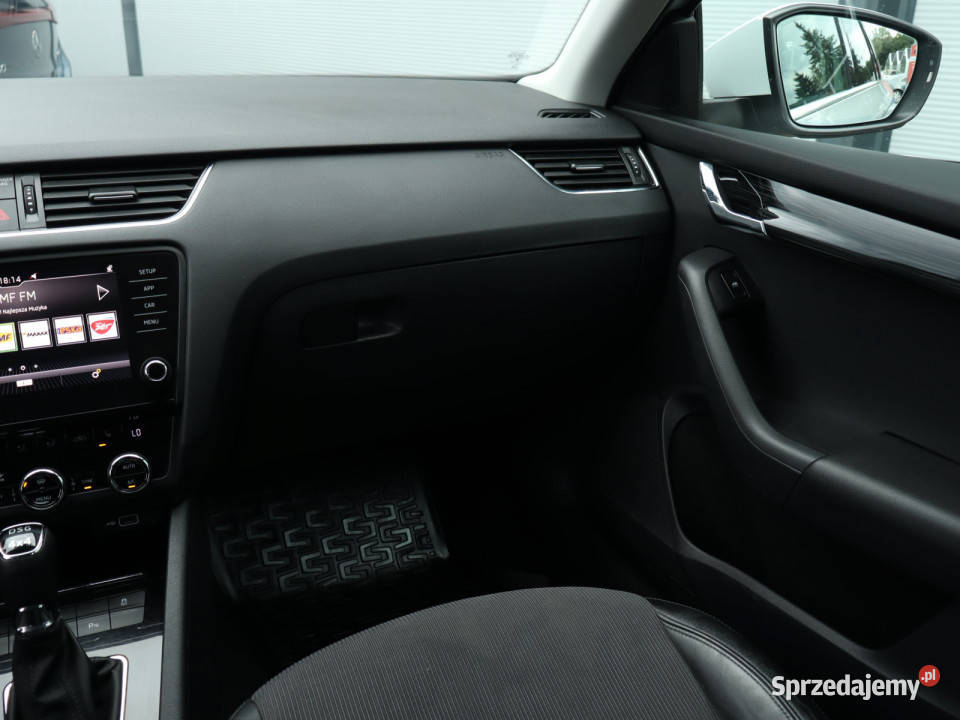 Skoda Octavia 20 TDI światła przeciwmgielne śląskie