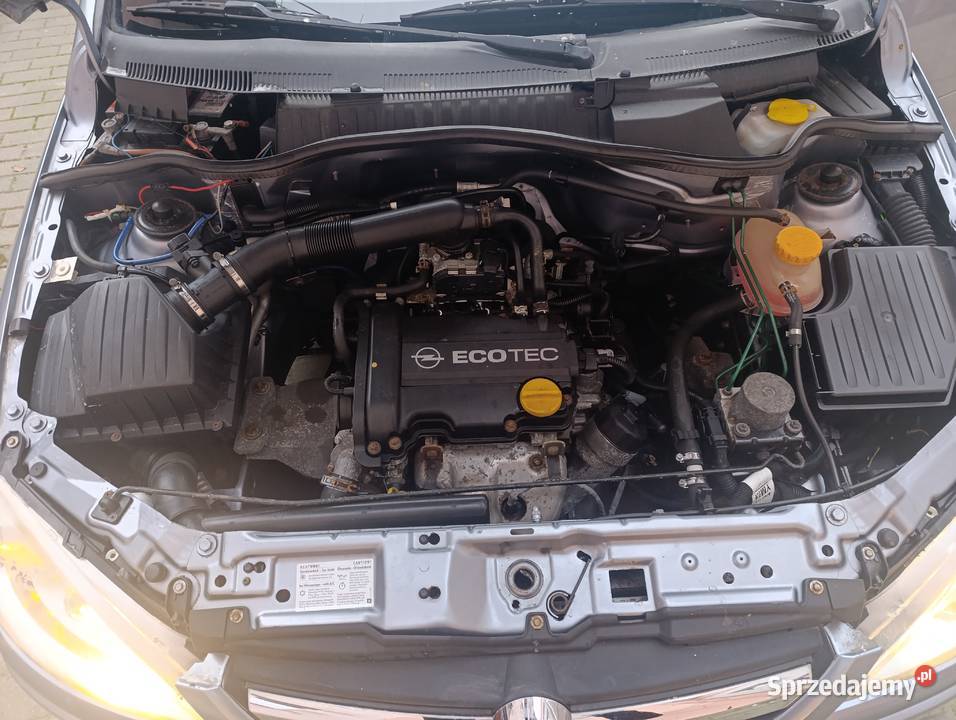 Opel Corsa C 10 benzyna klimatronik benzyna Corsa Oleśnica sprzedam