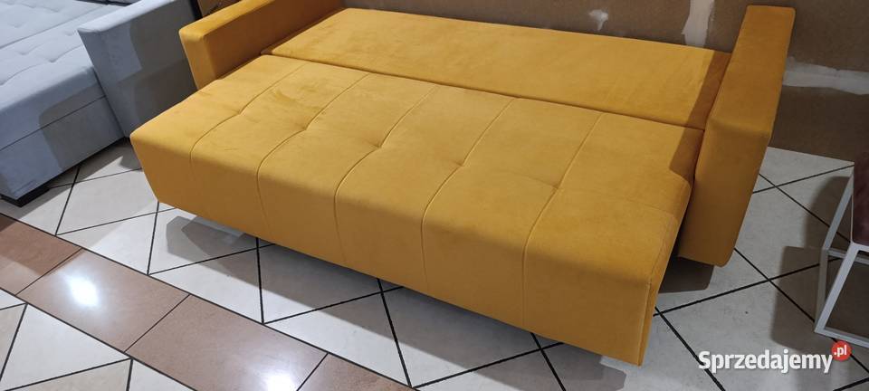 Sofa pikowana z spaniem Nowa