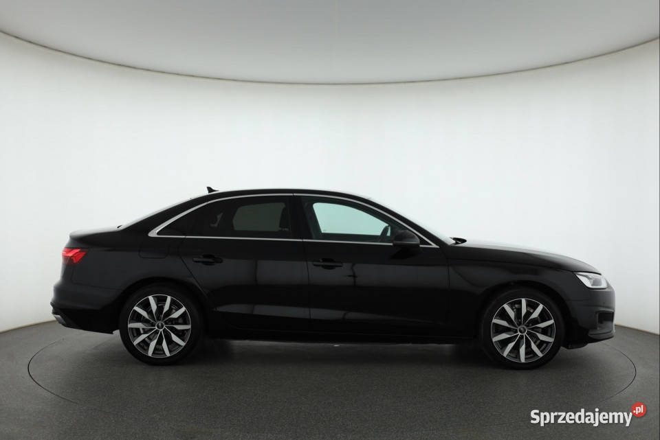 Audi A4 35 TFSI Rok produkcji 2023 Piaseczno