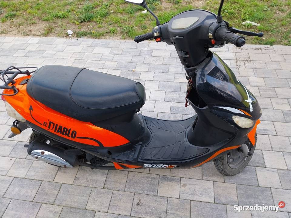 Toros El Diablo stylowy i oszczędny skuter 50 nieuszkodzony Rybno