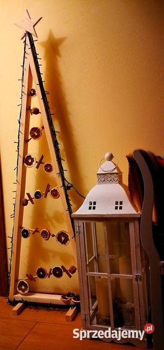 Świąteczna choinka drewniana choinka trókąt Wyposażenie wnętrz sprzedam