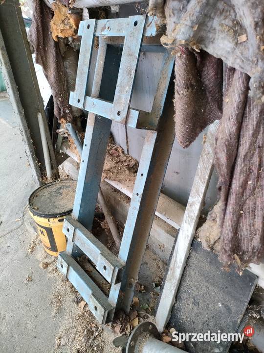 Konstrukcja metalowa solidna silnik itp łódzkie Ujazd