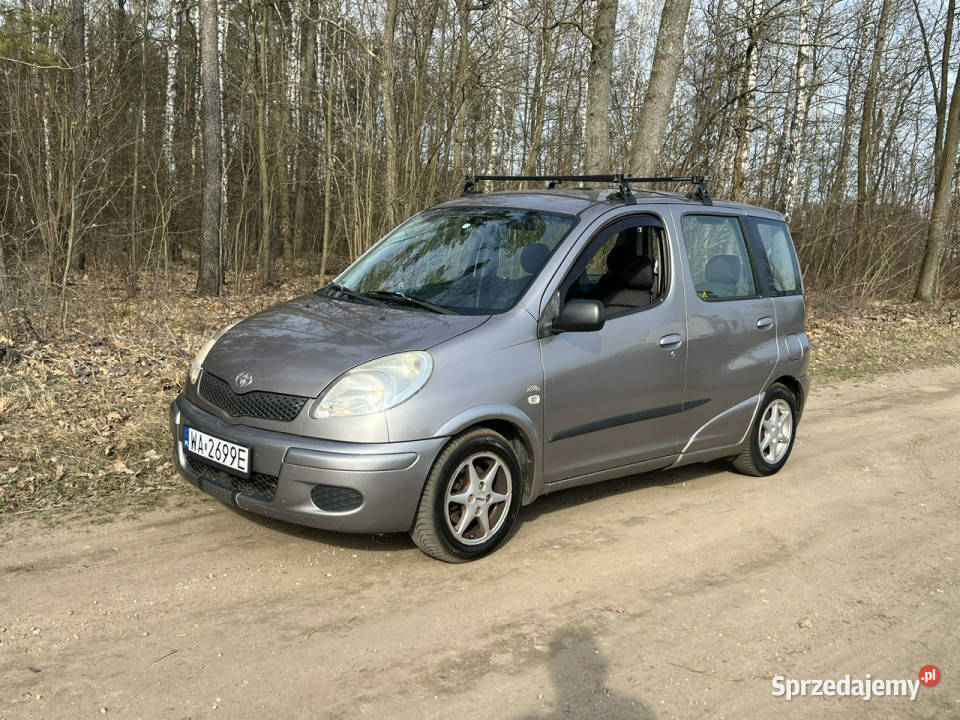 Toyota Yaris Verso 14 Diesel 75 2005r Z szary Warszawa