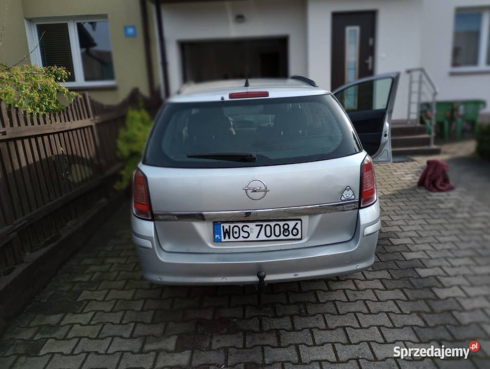 Opel Astra H światła przeciwmgielne