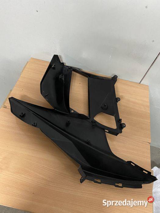 Owiewka Bok Prawy Kawasaki Z1000SX Boczek Stan Poznań sprzedam