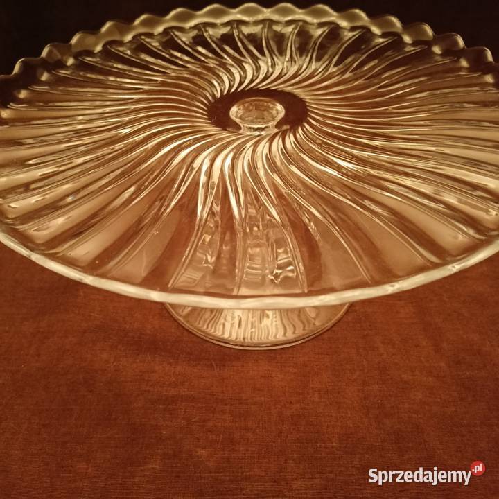 Piękna patera kryształowa na tort 325 Mikołów