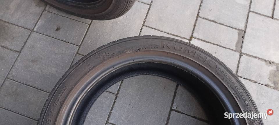 Komplet opon Kumho Ecsta 71 20545 R17 88Y