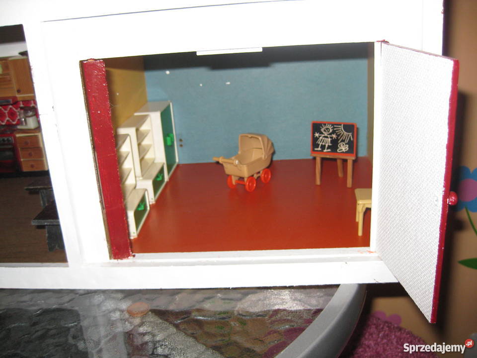 Drewniany domek lalek lata 7080 sprzedam