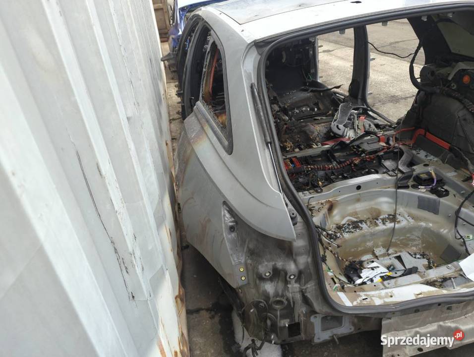 KAROSERIA ĆWIARTKA BŁOTNIK PRÓG DACH PODŁUŻNICA sprzedam