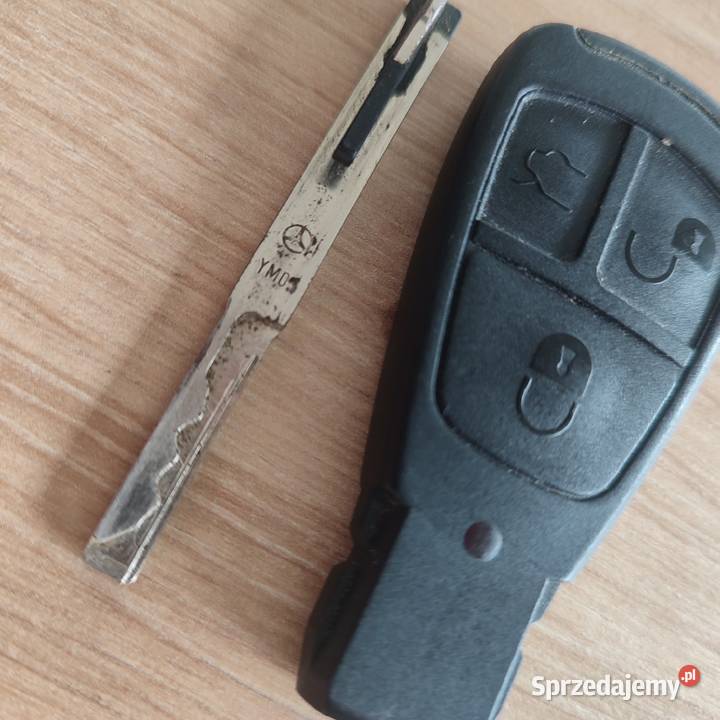 Kluczyk rybka Mercedes