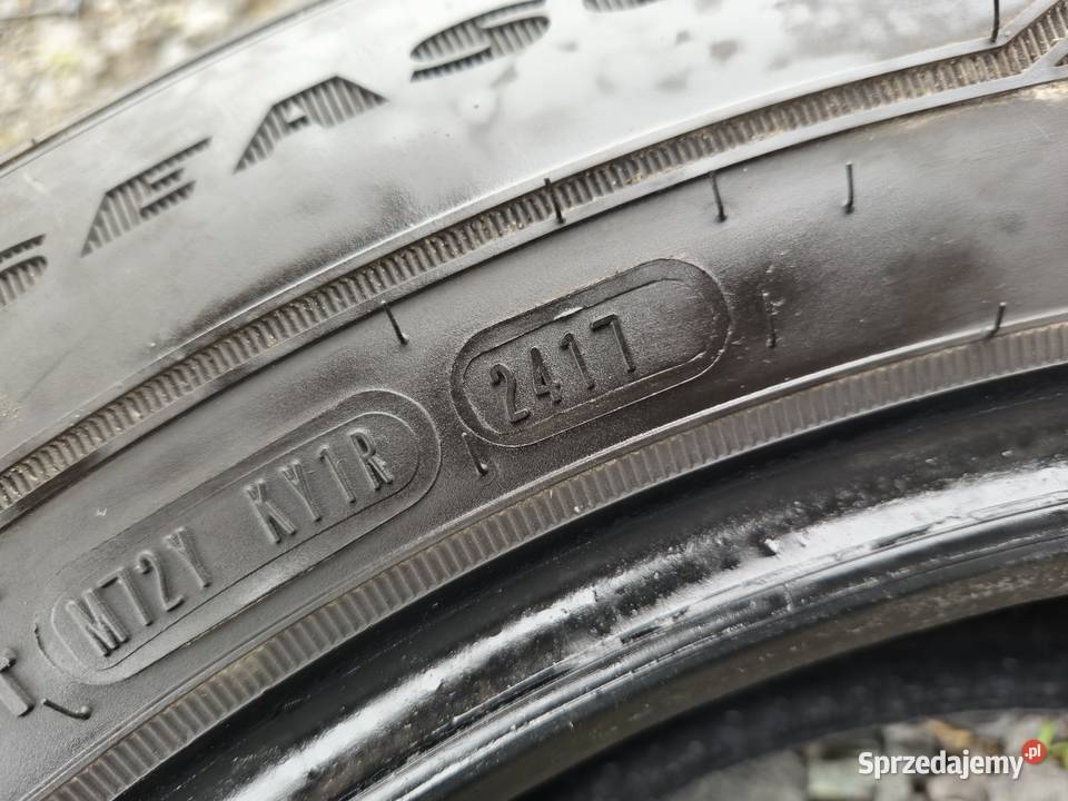 Opony całoroczne Goodyear 22565 r17