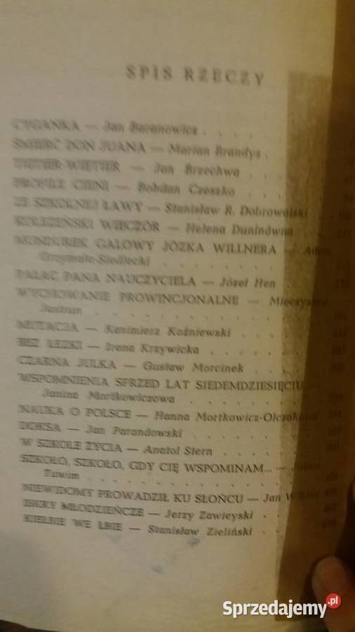 Kredą na tablicy książki dziecięce Marian