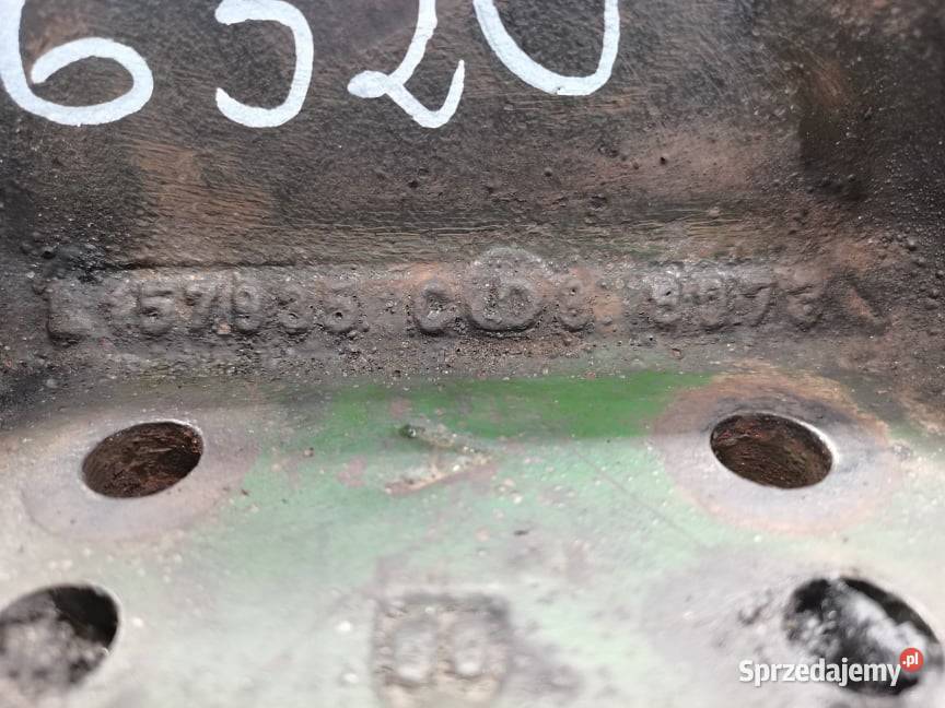 John Deere 6320 Mocowanie błotnika