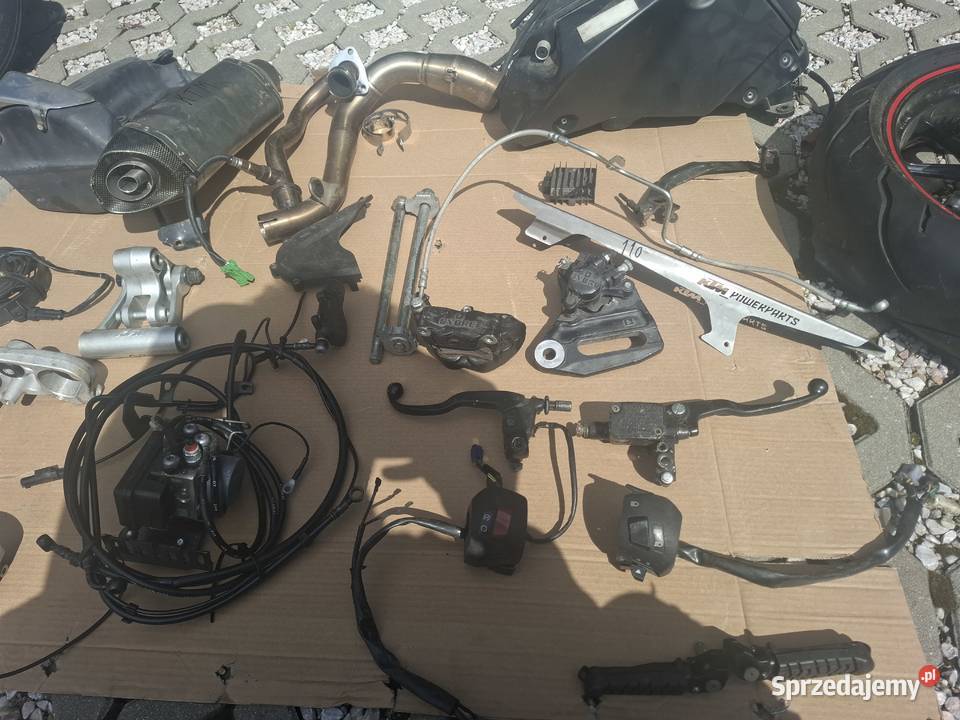 Sprzedam części ktm duke 125 Chościszowice