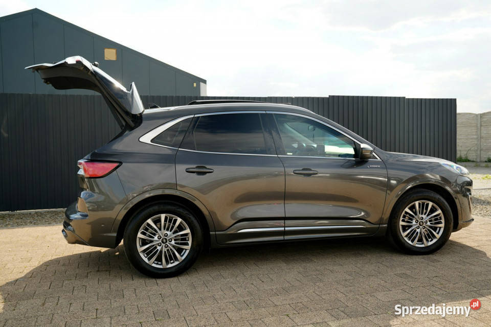 Ford Kuga VIGNALE skóra Nawi FUL LED elklapa tempomat Otmuchów