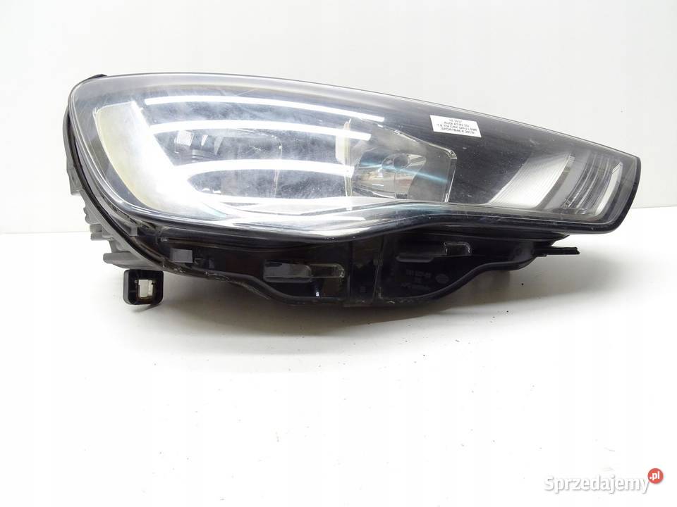 LAMPA REFLEKTOR PRAWA PRAWY PRZÓD PRZEDNIA AUDI sprzedam