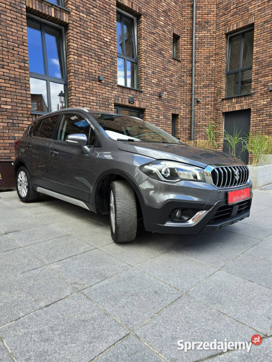 Suzuki SX4 SCross Suzuki SX4 SCross 10 nowy lakier metallic Rywałd