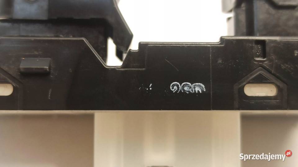 NISSAN MICRA K14 PRZEŁĄCZNIK SZYBY sprzedam