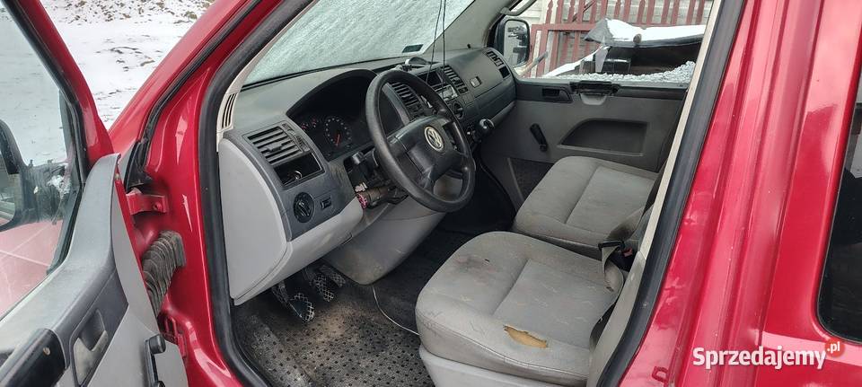 Volkswagen Transporter T5 19 TDI 6 osób Lubojna