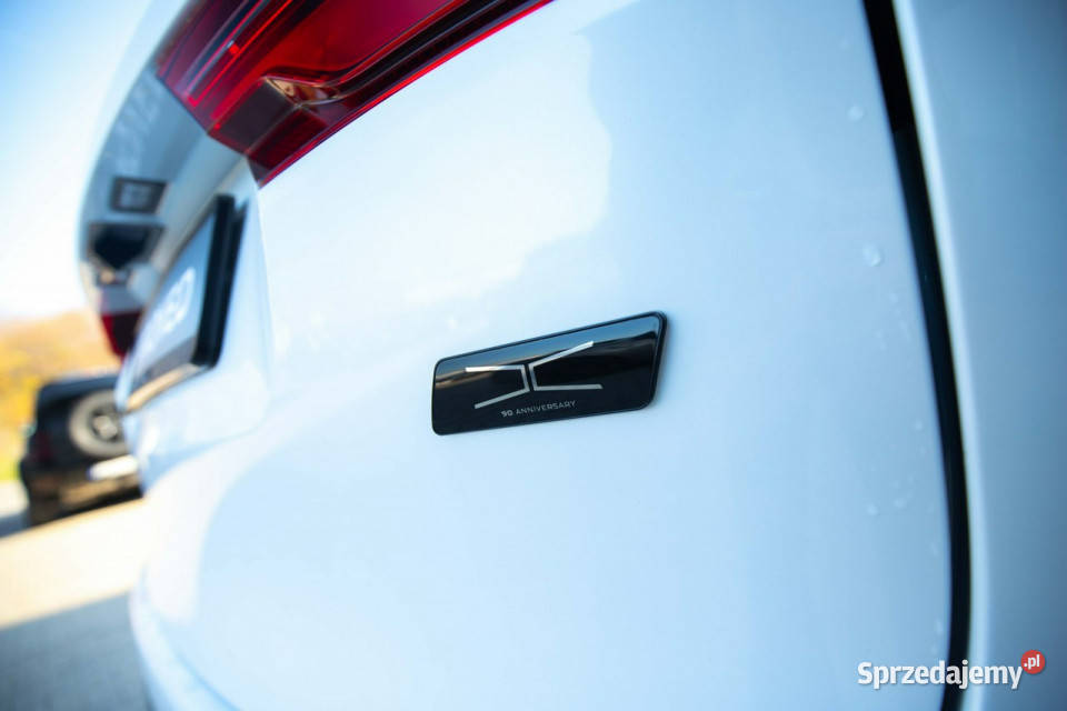 Jaguar FPACE MY255 20D I4 204 AWD RDynamic SE ESP Łódź sprzedam