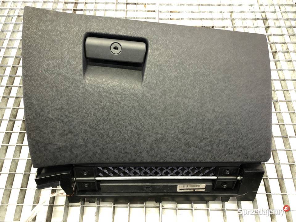 SCHOWEK BMW E83 SUV 0311 PÓŁKA WNĘKA PLASTIK sprzedam