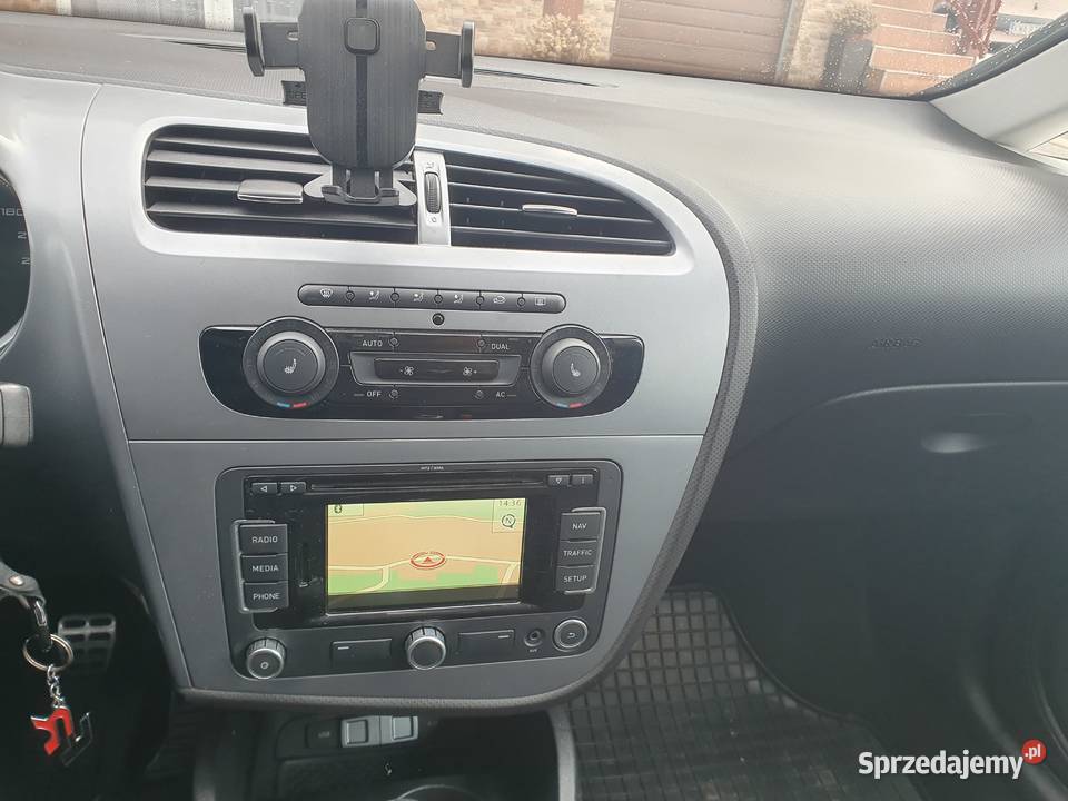 Seat leon 2 2011 14 125 światła przeciwmgielne Koziniec