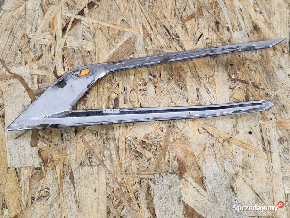 Ramka Kratka Halogenu Lewy Przód Volvo XC60 II osobowe Karoseria Pleszew