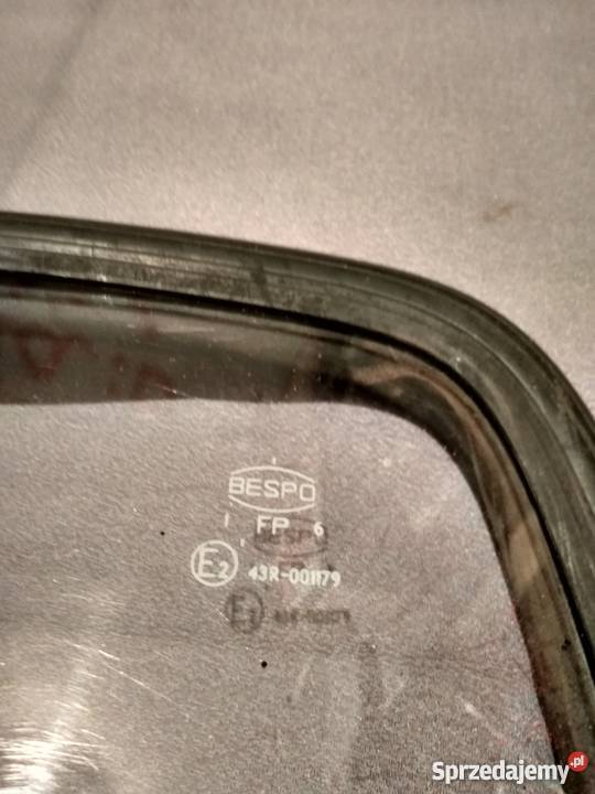 Szyba przednia czołowa Fiat 126 p