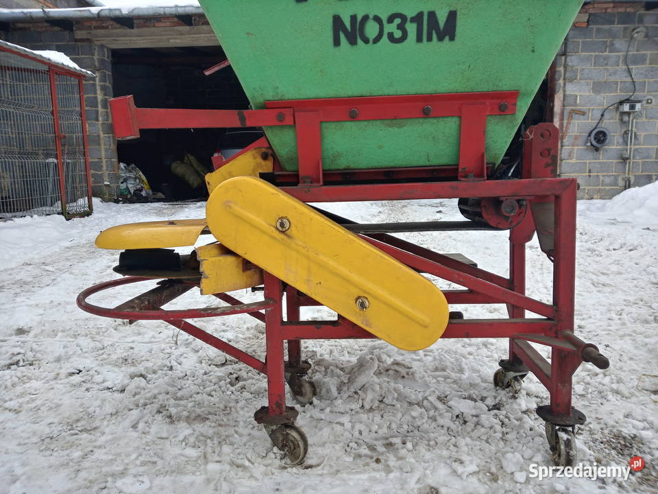 Rozsiewacz do nawozów i wapna MOTYL 400l Siewniki i sadzarki Mykanów