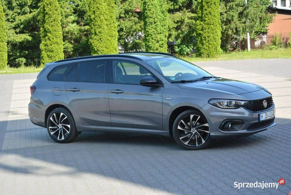 Fiat Tipo Duża Navi CarPlayAndroid Kamera przyciemniane szyby Tipo Ostrów Mazowiecka sprzedam