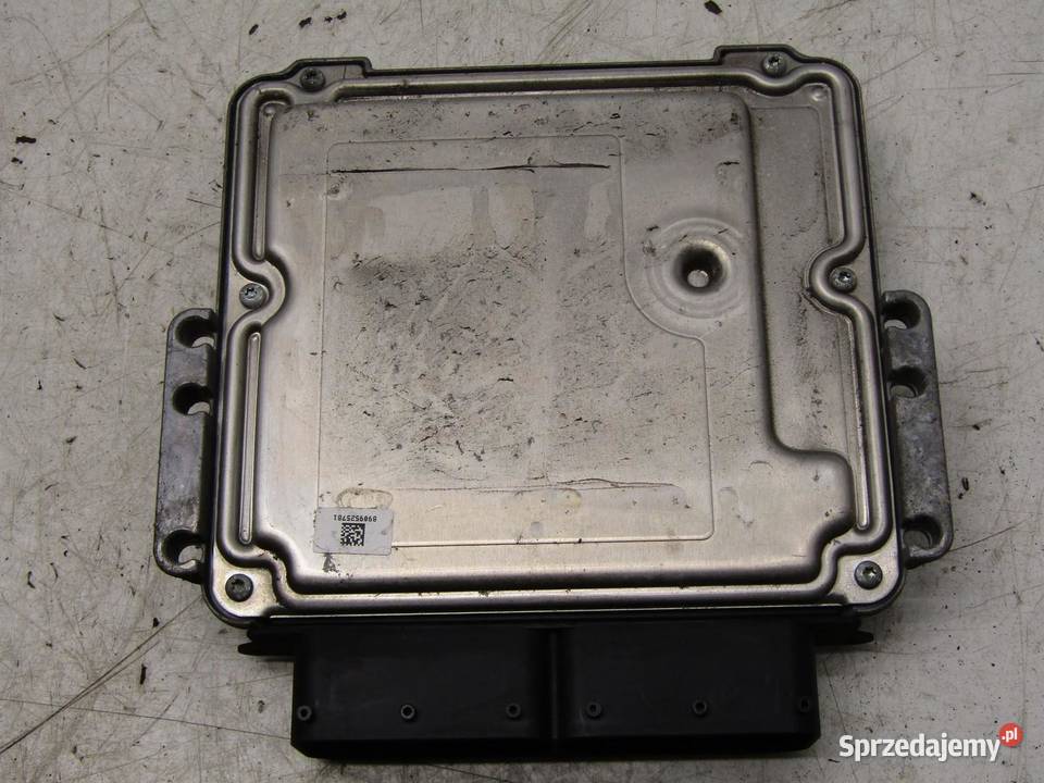 STEROWNIK KOMPUTER SILNIKA 17 CRDI HYUNDAI