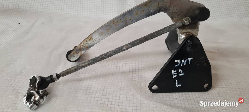 Suzuki Intruder 125 set lewy podnóżek mazowieckie Warszawa