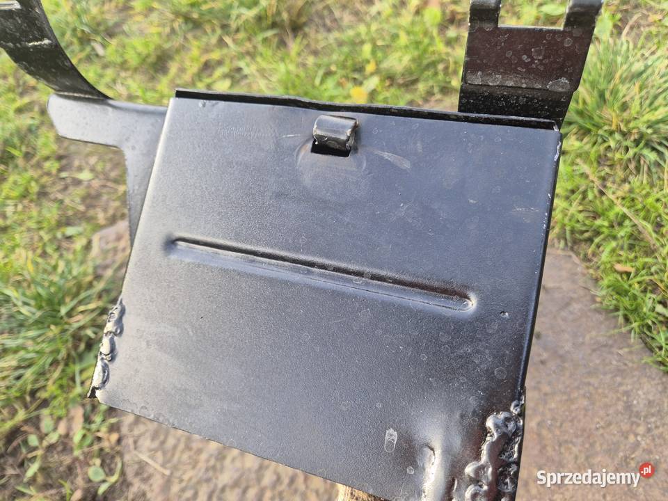 Skrzynka narzędziowa Ursus C330 Bucze