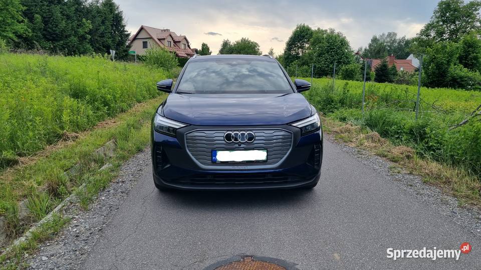 Audi q4 etron 40 podgrzewane fotele