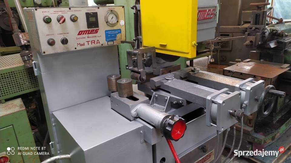 Piła do metalu drewna automatyczna z podajnikiem