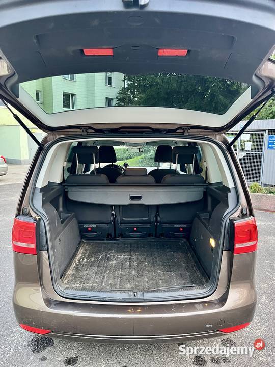 Rodzinny Volkswagen Touran 16TDI 2013r Warszawa