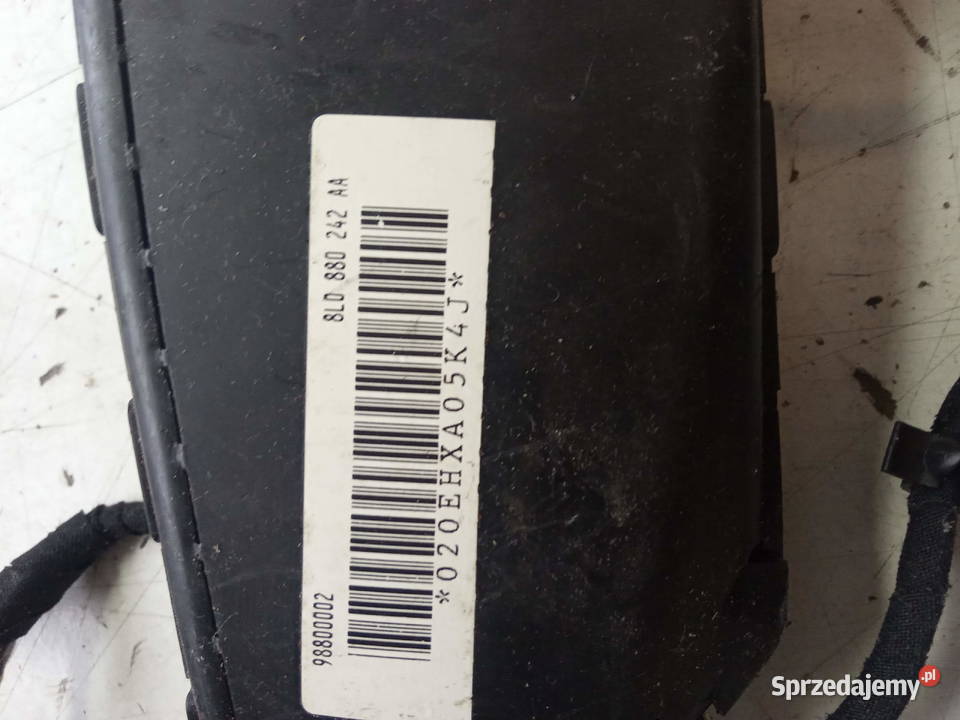 AUDI A3 8L PODUSZKA FOTELA