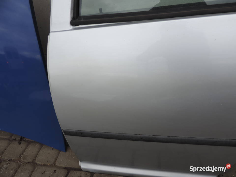 VOLKSWAGEN GOLF 4 5D DRZWI LEWY TYŁ Nowy Sącz